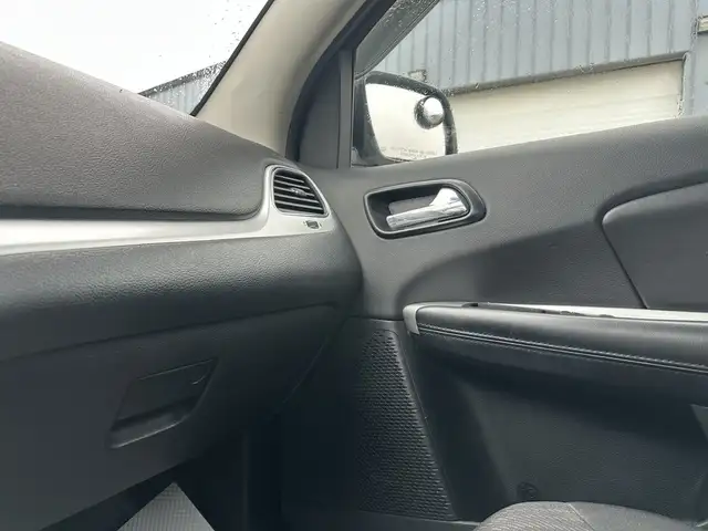 2014 Dodge Journey - Photo 19