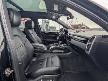 2021 Porsche Cayenne - Photo 21