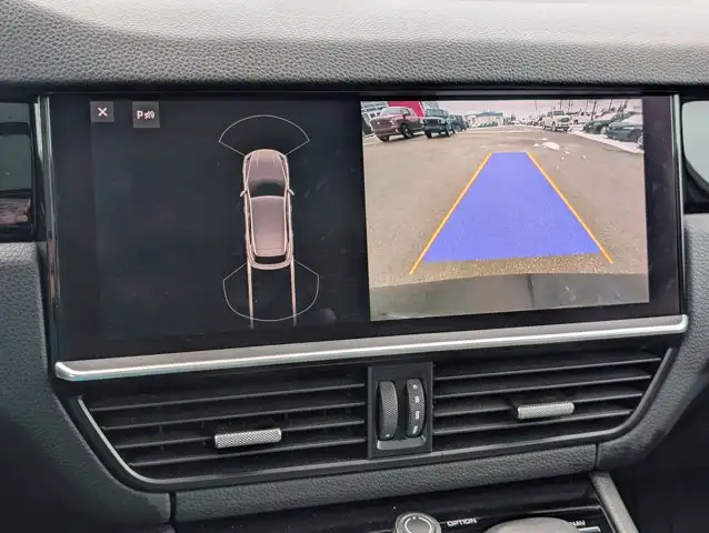 2021 Porsche Cayenne - Photo 30