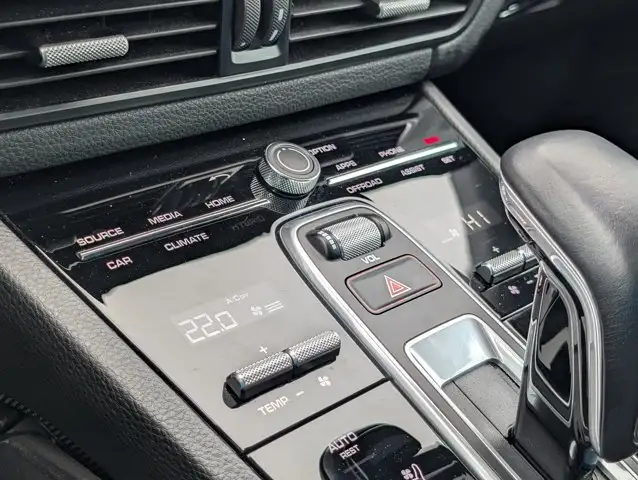 2021 Porsche Cayenne - Photo 32