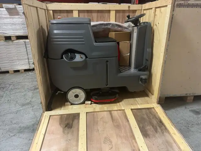 X3 Driving Sweeping Machine – Heavy Duty Floor & Street Clean - Photo 6