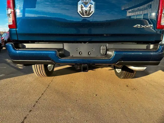2024 RAM 1500 Tradesman SAVE OVER $20,000.00 ON THIS DEMO, BL... - Photo 23