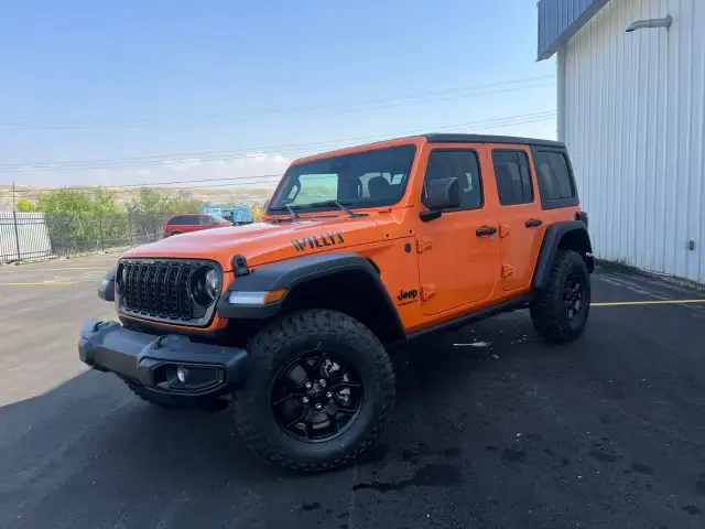2025 Jeep Wrangler Sport WOW, DEMO WILLY'S WRANGLER, SAVE THO... - Photo 9