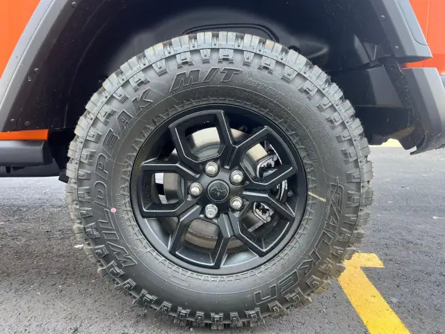 2025 Jeep Wrangler Sport WOW, DEMO WILLY'S WRANGLER, SAVE THO... - Photo 11