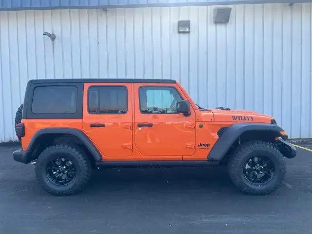 2025 Jeep Wrangler Sport WOW, DEMO WILLY'S WRANGLER, SAVE THO... - Photo 15