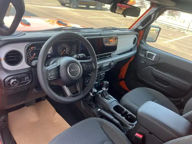 2025 Jeep Wrangler Sport WOW, DEMO WILLY'S WRANGLER, SAVE THO... - Photo 24