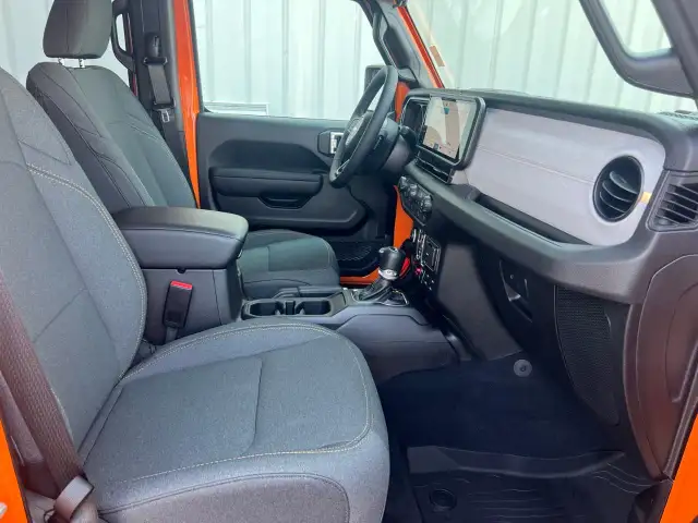 2025 Jeep Wrangler Sport WOW, DEMO WILLY'S WRANGLER, SAVE THO... - Photo 26