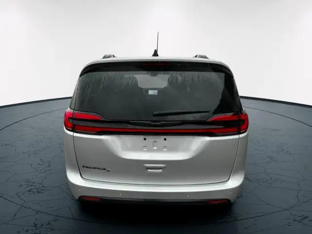 2024 Chrysler Pacifica Touring-L SAVE THOUSANDS!!!! DEMO P... - Photo 4