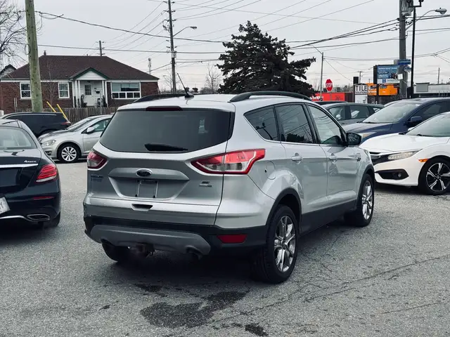 2015 Ford Escape 4WD 4dr SE - Photo 4