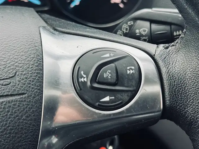 2015 Ford Escape 4WD 4dr SE - Photo 15