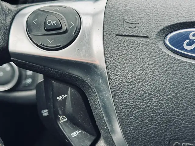 2015 Ford Escape 4WD 4dr SE - Photo 16