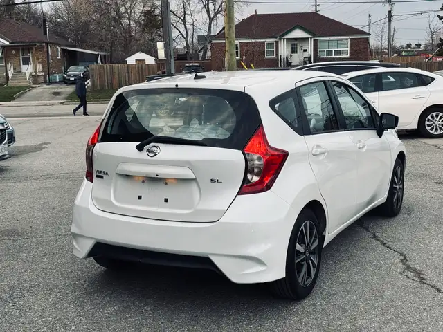 2017 Nissan Versa Note 5dr HB 1.6 SL - Photo 4