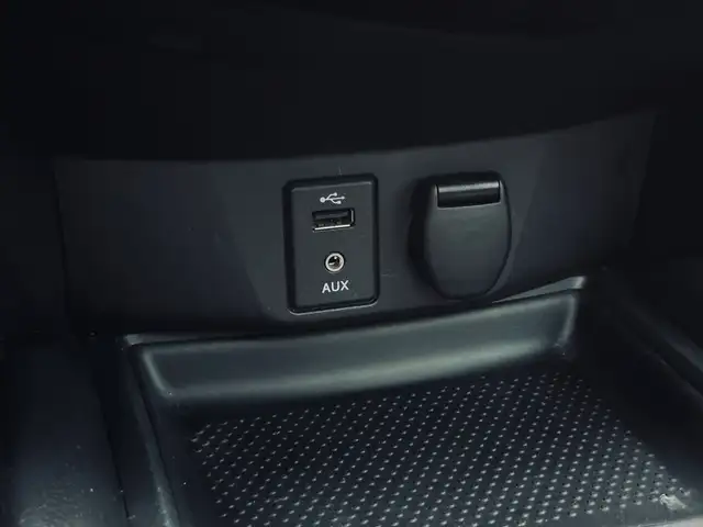 2016 Nissan Rogue AWD 4dr SV 7 PASSENGER - Photo 15