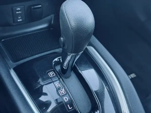 2016 Nissan Rogue AWD 4dr SV - Photo 11