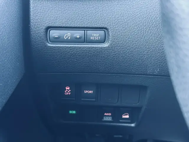 2016 Nissan Rogue AWD 4dr SV - Photo 14