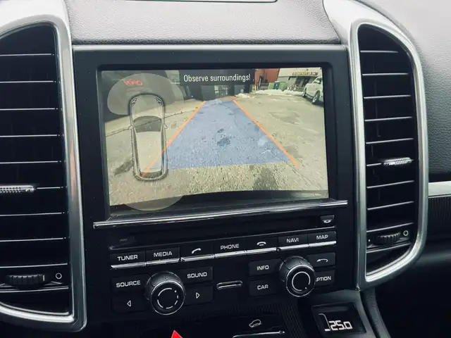 2016 Porsche Cayenne AWD 4dr - Photo 11