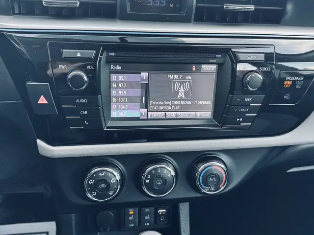 2014 Toyota Corolla 4dr Sdn CVT LE - Photo 8