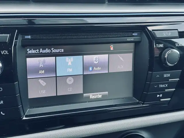 2014 Toyota Corolla 4dr Sdn CVT LE - Photo 9