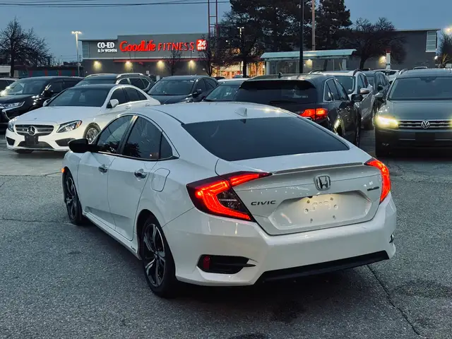 2016 Honda Civic Sedan Touring - Photo 3