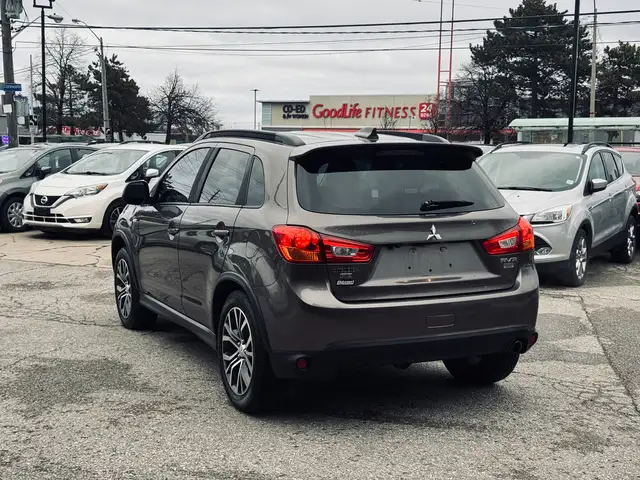 2017 Mitsubishi RVR AWD 4dr 2.0L CVT SE Limited Edition - Photo 3