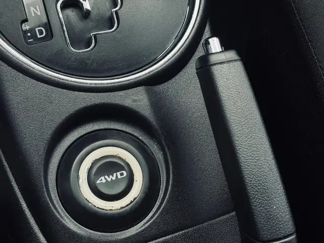 2017 Mitsubishi RVR AWD 4dr 2.0L CVT SE Limited Edition - Photo 13