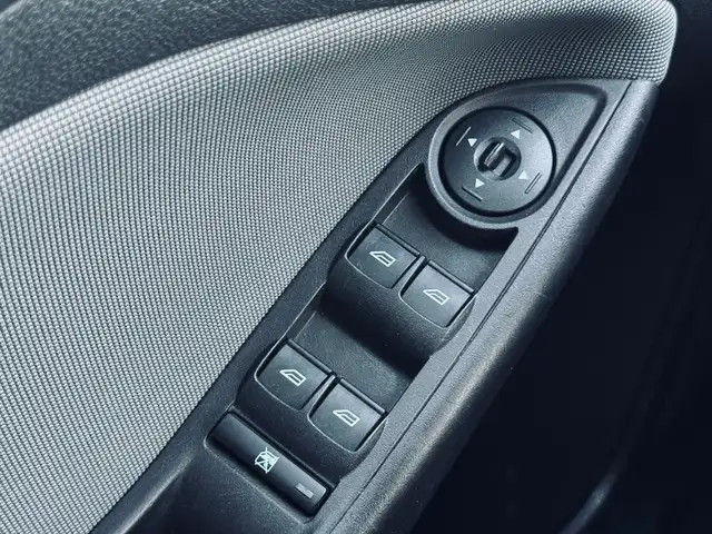 2014 Ford Focus 4dr Sdn SE - Photo 15