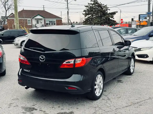 2014 Mazda MAZDA5 GT - Photo 4