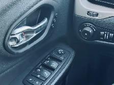 2015 Jeep Cherokee 4WD 4dr Limited - Photo 15