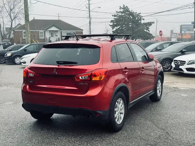 2016 Mitsubishi RVR AWD 4dr SE - Photo 4