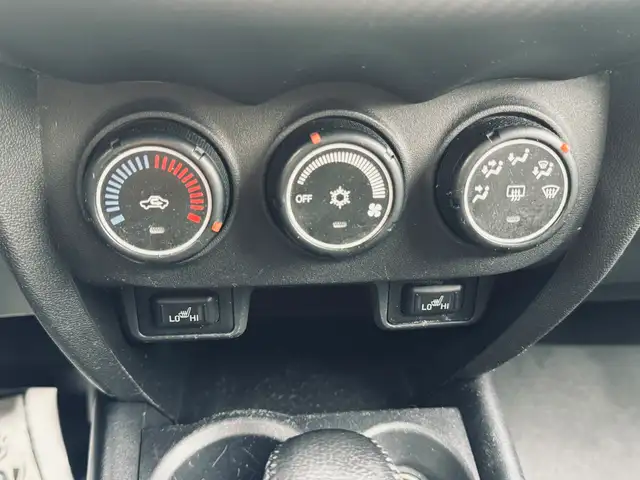 2016 Mitsubishi RVR AWD 4dr SE - Photo 12