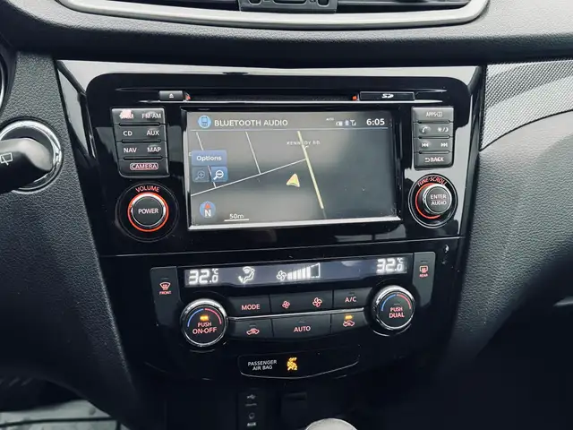 2015 Nissan Rogue AWD 4dr SL - Photo 10