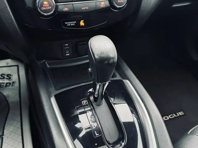 2015 Nissan Rogue AWD 4dr SL - Photo 12