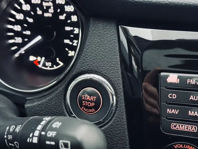 2015 Nissan Rogue AWD 4dr SL - Photo 16