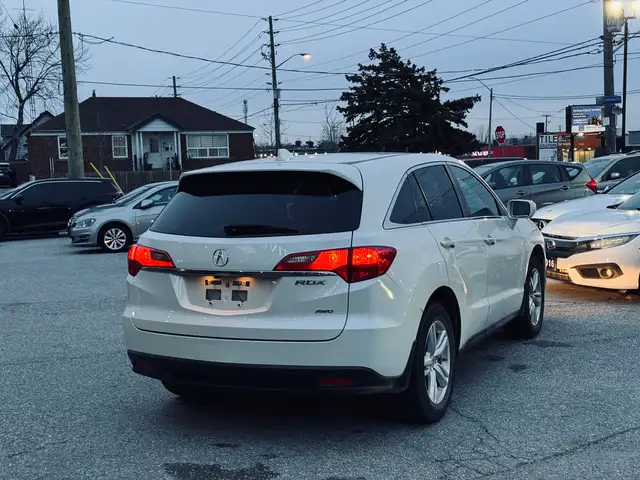 2015 Acura RDX AWD 4dr Tech Pkg - Photo 4