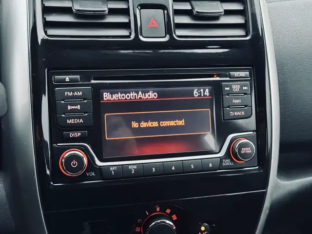 2016 Nissan Versa Note 5dr HB 1.6 SV - Photo 11