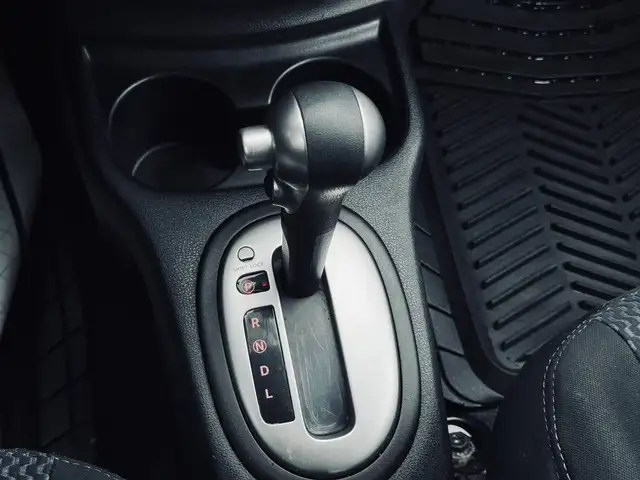 2016 Nissan Versa Note 5dr HB 1.6 SV - Photo 12