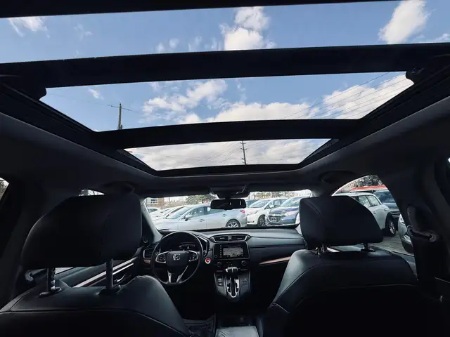 2017 Honda CR-V Touring AWD - Photo 9