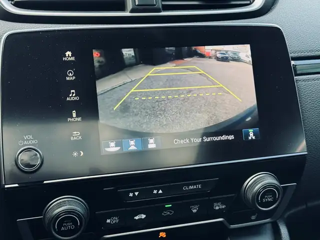 2017 Honda CR-V Touring AWD - Photo 12