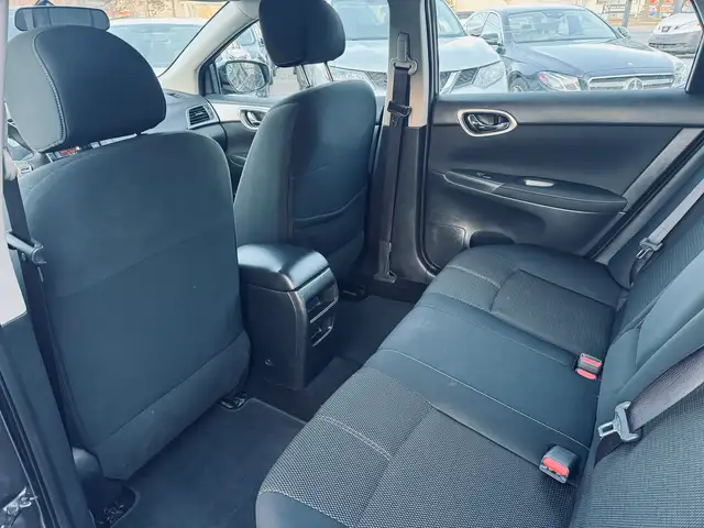 2015 Nissan Sentra 4dr Sdn S - Photo 7