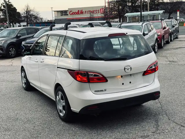 2016 Mazda Mazda5 GS - Photo 3