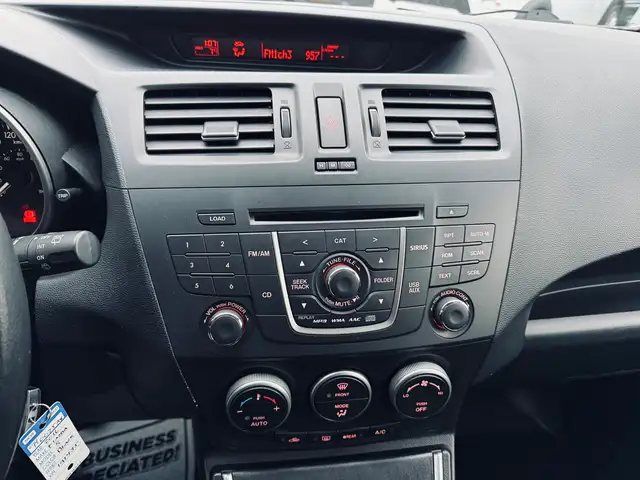 2016 Mazda Mazda5 GS - Photo 9