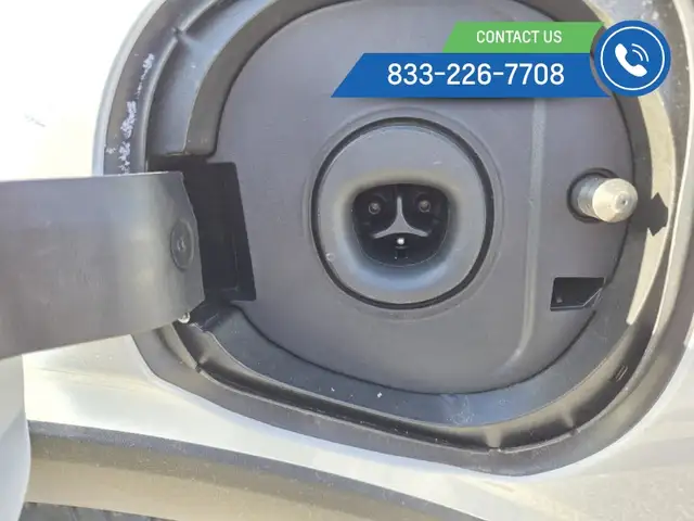 2027 Chevrolet Bolt LT Heated Seats - Photo 17