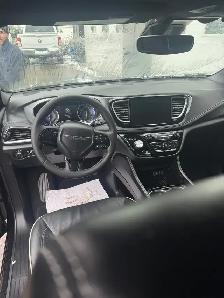 2025 Chrysler Pacifica Limited - Photo 6