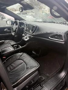 2025 Chrysler Pacifica Limited - Photo 7
