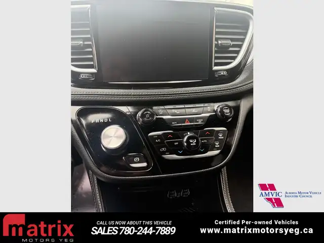 2025 Chrysler Pacifica Limited - Photo 8