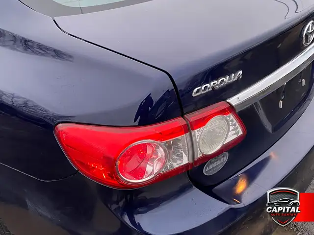 2011 Toyota Corolla S - Photo 5