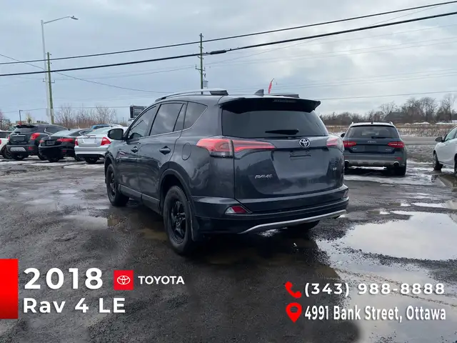 2018 Toyota RAV4 LE - Photo 4