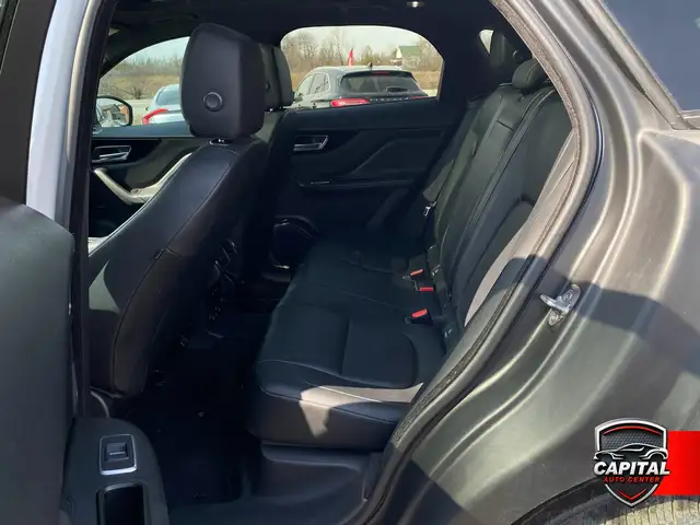 2017 Jaguar F-PACE 20d Premium - Photo 17