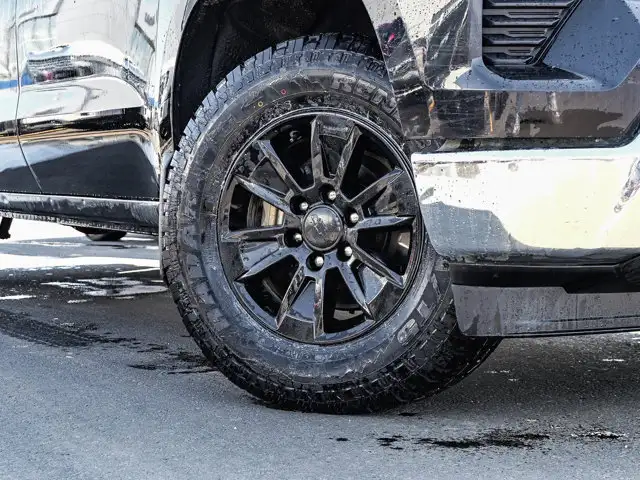 2025 Chevrolet Silverado 1500 LT 5.3L - Photo 6