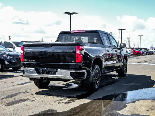 2025 Chevrolet Silverado 1500 LT 5.3L - Photo 13